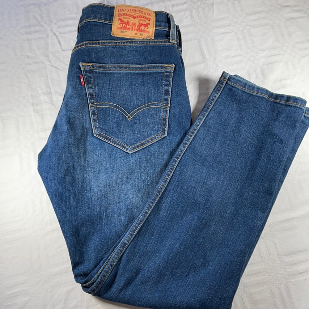 Levi’s 502 straight leg jeans